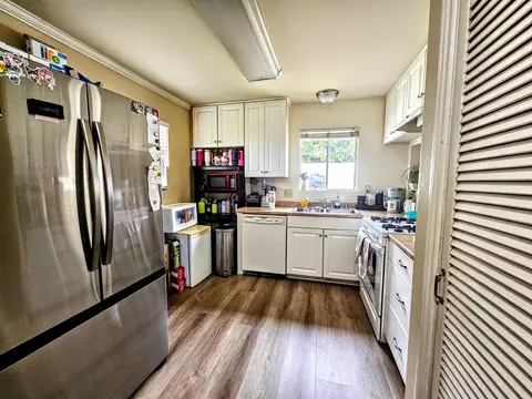 308 E Airport Ave, Lompoc, CA 93436 photo 2