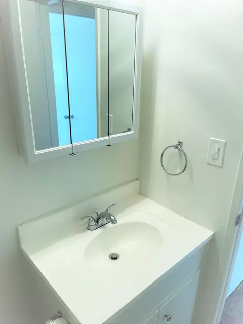Bath - 1001-1021 E Cypress Ave, Lompoc, CA 93436 photo 4 of 5