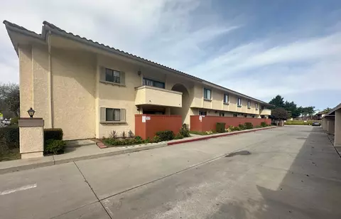 Exterior - 1001-1021 E Cypress Ave, Lompoc, CA 93436 photo 5 of 12