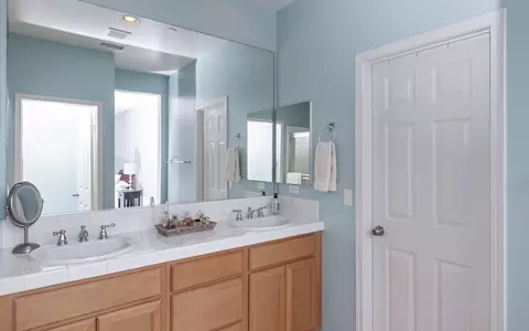 Bath - 3103 Moss Landing Blvd, Oxnard, CA 93036 photo 2 of 3