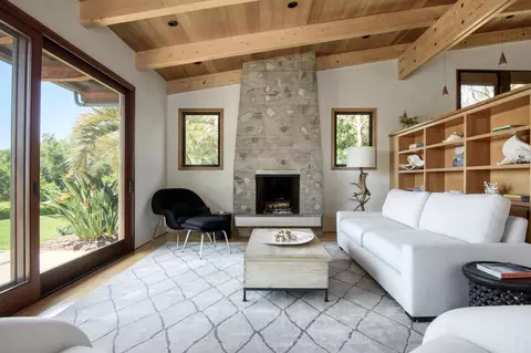 Living - 4038 Foothill Rd, Carpinteria, CA 93013 photo 3 of 4
