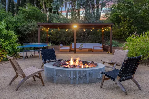 Exterior - 1152 Rancho Dr, Ojai, CA 93023 photo 2 of 17