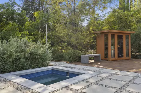 Exterior - 1152 Rancho Dr, Ojai, CA 93023 photo 10 of 17