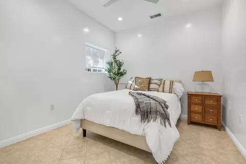 Bedroom - 417 Mcandrew Rd, Ojai, CA 93023 photo 6 of 7