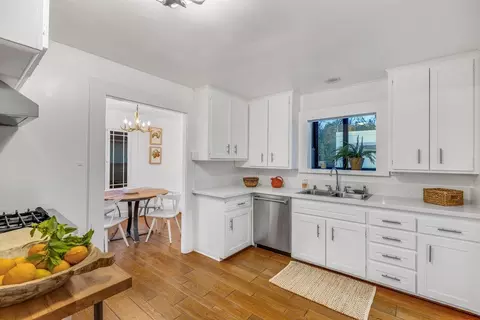 Kitchen - 417 Mcandrew Rd, Ojai, CA 93023 photo 1 of 3