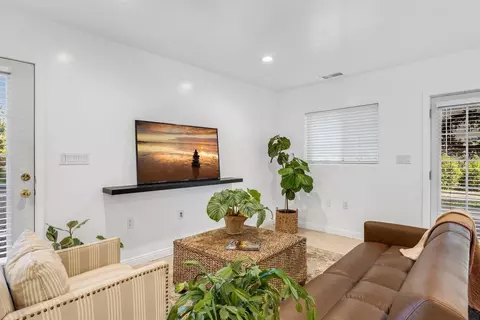Living - 417 Mcandrew Rd, Ojai, CA 93023 photo 8 of 10