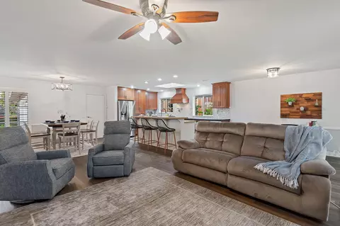 Living - 280 Savona Ave, Goleta, CA 93117 photo 3 of 5