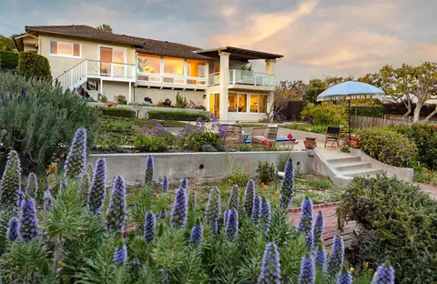 967 Garcia Rd, Santa Barbara, CA 93103