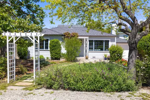 1127 Vallecito Rd, Carpinteria, CA 93013