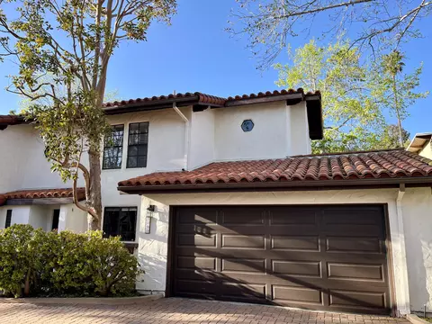 2090 Cliff Dr, Santa Barbara, CA 93109