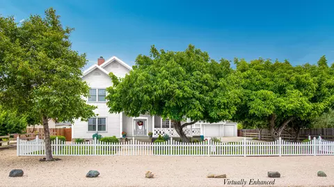 630 Main St, Los Alamos, CA 93440