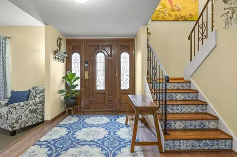 Entry Way - 2140 Norma Ct, Oxnard, CA 93036 photo 3 of 4