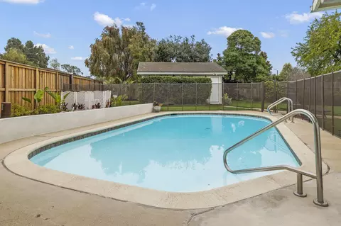 Exterior - 2140 Norma Ct, Oxnard, CA 93036 photo 4 of 8