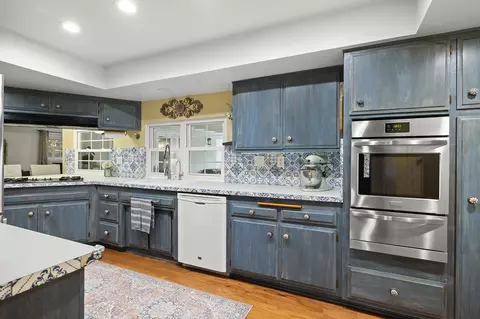 Kitchen - 2140 Norma Ct, Oxnard, CA 93036 photo 1 of 1