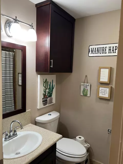 Bath - 3912 Rigel Ave, Lompoc, CA 93436 photo 1 of 3