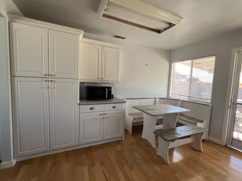 Kitchen - 1217 E Oak Ave, Lompoc, CA 93436 photo 4 of 6
