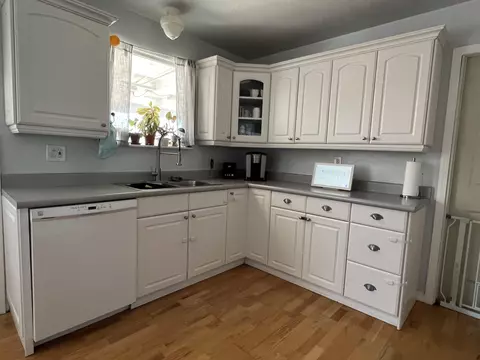 Kitchen - 1217 E Oak Ave, Lompoc, CA 93436 photo 2 of 6