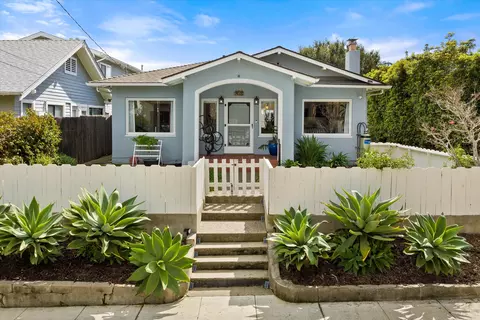 428 E Anapamu St, Santa Barbara, CA 93101
