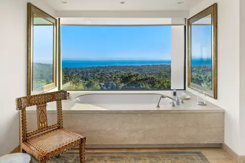 Bath - 1514 E Mountain Dr, Montecito, CA 93108 photo 1 of 3