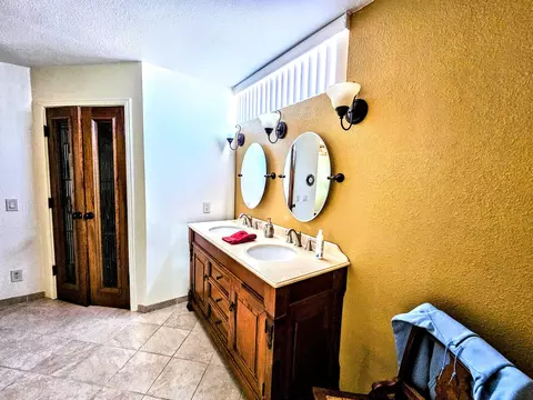 Bath - 4603 Titan Ave, Lompoc, CA 93436 photo 2 of 4
