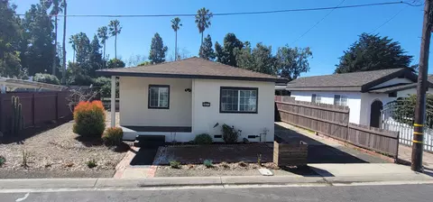 Exterior - 4671 9th St, Carpinteria, CA 93013 photo 2 of 2