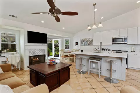7793 Paxton Ct, Goleta, CA 93117 photo 9