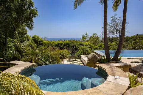 Exterior - 910 Buena Vista Dr, Montecito, CA 93108 photo 3 of 10