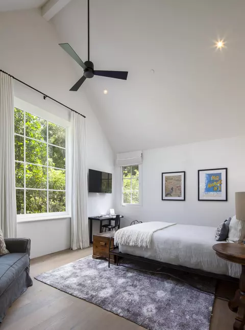 Bedroom - 910 Buena Vista Dr, Montecito, CA 93108 photo 5 of 5