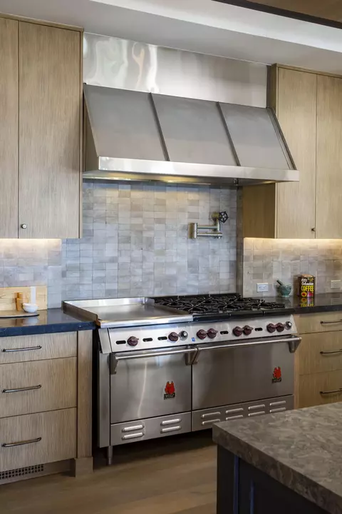 Kitchen - 910 Buena Vista Dr, Montecito, CA 93108 photo 3 of 3