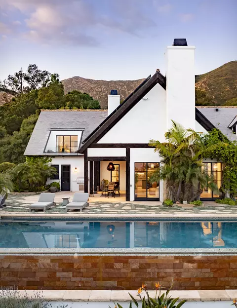 Exterior - 910 Buena Vista Dr, Montecito, CA 93108 photo 1 of 10