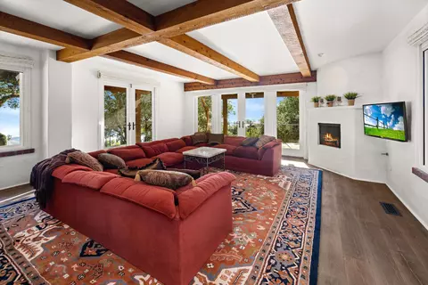 Living - 2381 Refugio Rd, Goleta, CA 93117 photo 2 of 4