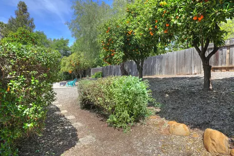 Exterior - 974 El Centro St, Ojai, CA 93023 photo 8 of 12