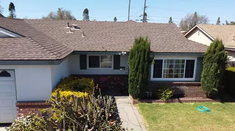 911 W Las Flores Way, Santa Maria, CA 93458