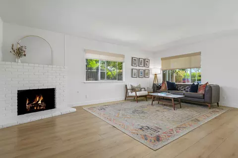 4732 Eleanor Dr, Carpinteria, CA 93013 photo 4