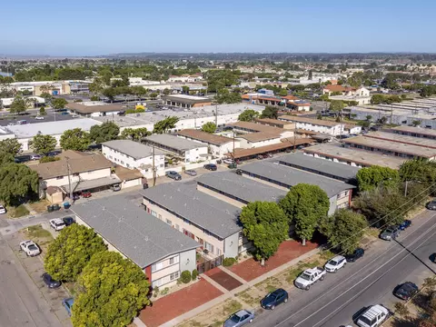 701 N F St, Lompoc, CA 93436 photo 2