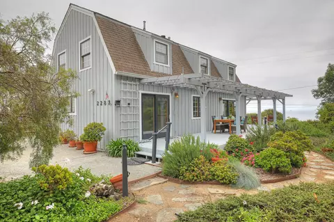 2287 Golden Gate Ave, Summerland, CA 93067