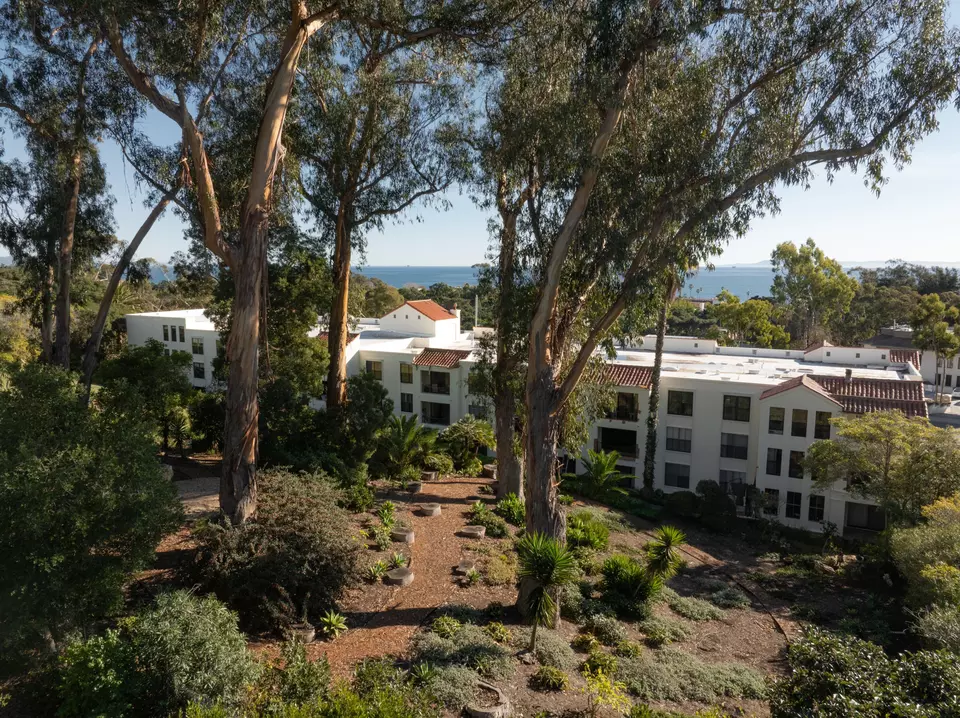1220 Coast Village Rd 303, Montecito, CA 93108 21 Photos Movoto