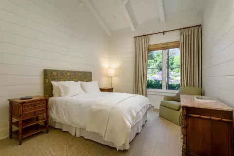 Bedroom - 1781 Glen Oaks Dr, Montecito, CA 93108 photo 4 of 5