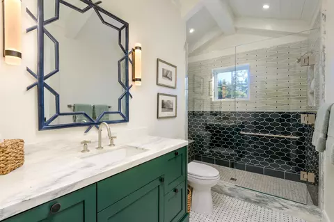 Bath - 1781 Glen Oaks Dr, Montecito, CA 93108 photo 3 of 3