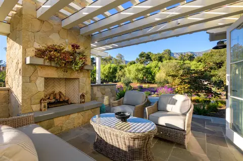 Exterior - 1781 Glen Oaks Dr, Montecito, CA 93108 photo 8 of 11