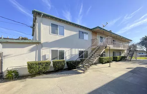 725-733 N E St, Lompoc, CA 93436 photo 3