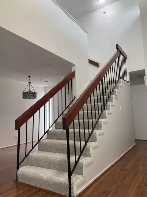 Entry Way - 3311 W Hemlock St, Oxnard, CA 93035 photo 1 of 1