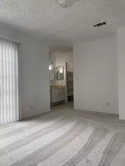 Bedroom - 3311 W Hemlock St, Oxnard, CA 93035 photo 3 of 3