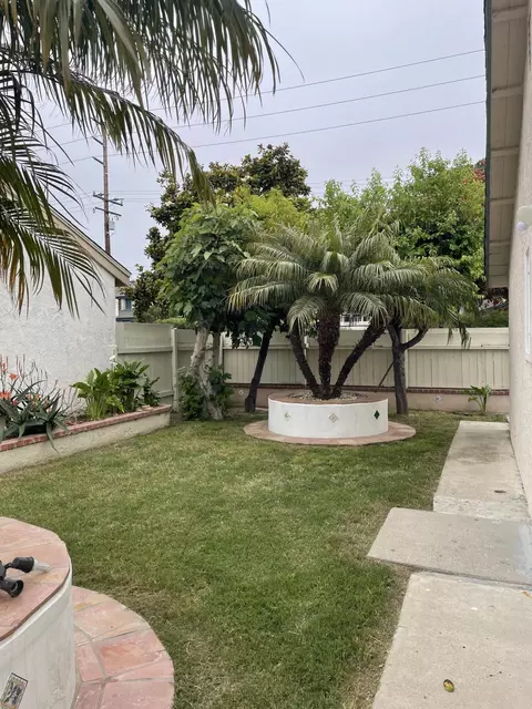 Exterior - 3311 W Hemlock St, Oxnard, CA 93035 photo 2 of 7
