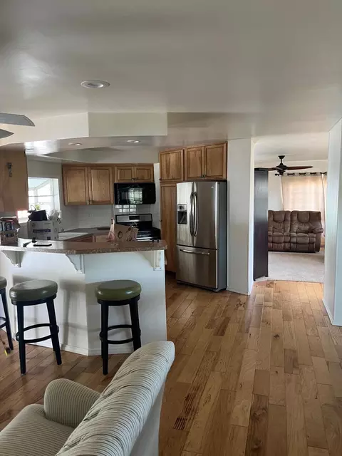 945 Ward Dr #114, Santa Barbara, CA 93111