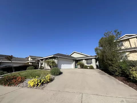 4220 Breezy Glen Dr, Santa Maria, CA 93455