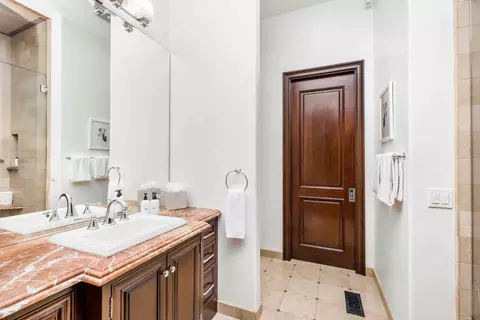 Bath - 2084 E Valley Rd, Santa Barbara, CA 93108 photo 4 of 5