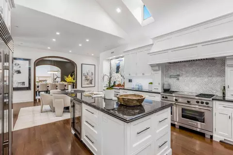 Kitchen - 2084 E Valley Rd, Santa Barbara, CA 93108 photo 3 of 3