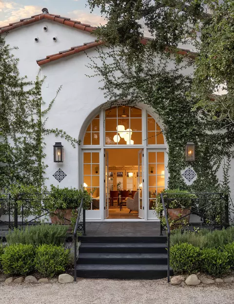 Exterior - 1586 San Leandro Ln, Montecito, CA 93108 photo 3 of 11