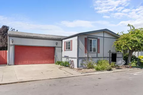 1317 N V St #SPC 202, Lompoc, CA 93436